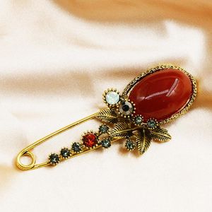 Pins, Brooches Arrival Large Women Vintage Ruby Brooch Pin Antique Golden Silver Crystal Rhinestone Metal Jewelry Accessory