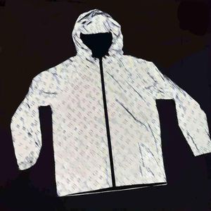 23SP Popular novo Jaqueta Feminina Masculina Clássica Spring Sports Brand Designer Reflective Jackets Detalhe Trabalho Perfeito Elástico Macio Moletom para Viagem ao Ar Livre