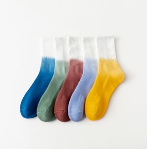 Simplicity Gradient Color Tie-dye Women Socks Cotton White Vortex Funny Skateboard Soft Happy HipHop Fashion Girls Sockings