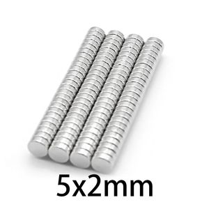 Hurtownie - W magazynie 50 sztuk Silne Round NDFEB Magnesy Dia 5x2mm N35 Rare Earth Neodymium Stały Craft / DIY Magnes