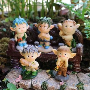 Fairycome Zestaw 5 miniaturowy ogród bajki elfy żywica Pixie bajka siedzi Gnome Fairy Garden Figurki Figurki Posągi Ozdoby 210811