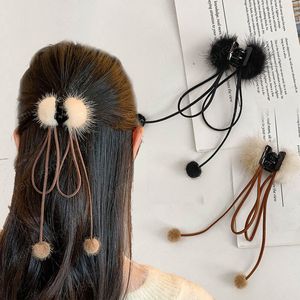 Winter Tassel Acrylic Hair Claw Mink Fur Ponytail Clips Pom Pom Ball Hairpin Women Barrettes Girl Styling Hair Accessories