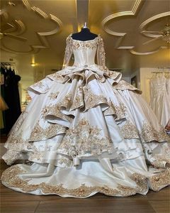 Champagne långärmad quinceanera klänningar 2022 Ruffles bollklänning Formell Prom Party Dress Lace Up Princess Sweet 15 16 Dress