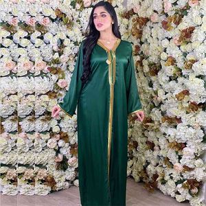 Siskakia arabiska klänningar för kvinnor faller gyllene band patchwork v nacke långärmad maxi klänning muslim turkisk kläder satin 210730