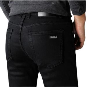 Män klassiska jeans Jean Homme Pantalones Hombre Mannen Soft Black Biker Masculino Denim Overalls S Pants 220222