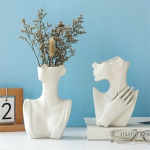 Wazon ceramiczny Nordic Home Decor Wazony Rzeźba Dekoracji Room Dekoracje Suszone Kwiaty Dulaj Kwiaty Kreatywność Kobiet Body Art Meble 211215