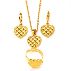 Set di anelli con ciondolo per orecchini a catena con onde d'acqua riempite in oro 24k Dubai Love Heart Abito morbido Set di gioielli di design con ciondoli