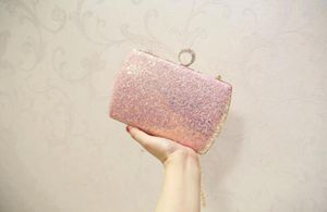 2022 New Fashion Pink Sequined Scrub Clutch Kvinnors kvällspåsar Kopplingar Guld Bröllopspår Kvinna Handväska 02