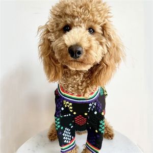Maglioni per cani con lettere a strisce colorate Autunno Inverno Caldo Maglione per cuccioli all'aperto Bulldog francese Designer Pet Apparel