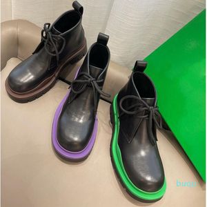 Tasarımcı-Sonbahar Kış Martin Çizmeler Kadın Kalın Soled Seyahat Dantel-up Sneaker Deri Platformu Lady Siyah Rahat Boot Yüksek Üst Kadın Ayakkabı