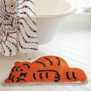 Cute Tiger Łazienka Mata Fluffy Flocking Dywan wanna Boks Anti-Slip Chłonny Rug Podnóżka Pad Wycieracz Kids Room Nursery Decor 220301