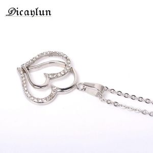 Hängsmycke Halsband Dicaylun Double Heart Necklace Rostfritt stål 2 Två hjärtan Kvinnor Zircon Smycken för Lover Couples Fashion Gift