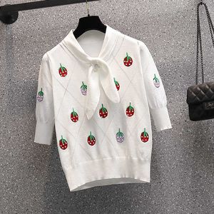 Stor storlek kvinnors sommar beading tröja pullover kortärmad båge jordgubb broderi lös kvinnlig Kinting jumper 210604