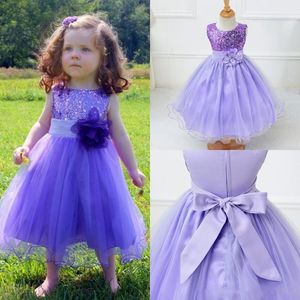 Toddler Pageant Платья Sequins Цветочные Девушки Платья для Свадьбы Длина Чай Милая Линия На заказ Дешевые Первые Причастия Платья