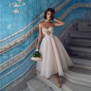 Sexy 2022 Wedding Dress Short Shiny Bridal Dresses Tea Length Beach Wedding Gowns Bow Sweetheart Vestido de Noiva