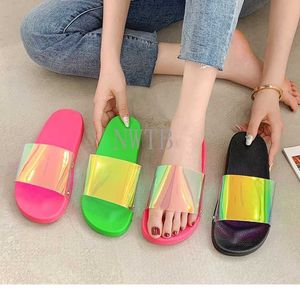 Pantofole da donna Grandi dimensioni Sandali arcobaleno Sandali per il tempo libero Signore Indoor Bagno Indoor Scarpe antiscivolo Vacation Beach Flip flops Donne Scarpe Y0804