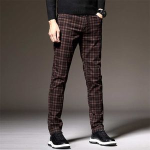 Men's Plaid Pants Dress Classic Formal Slim Fit Casual Autumn Cotton Stretch Black Work Office Youth Fashion Trousers Male 211201