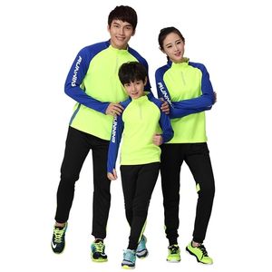 Family Look Matching Outfits Clothes Mother Father And Daughter Son Kid Autumn Winter Long Sleeve Hoody Sweater Suit Party Set 1 210922