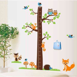 Tecknade djur ekorre höjd skala träd höjd mått vägg klistermärke för barn rum tillväxt diagram plantskola rum dekor väggkonst 211112
