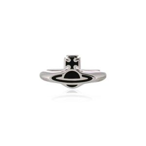 Anéis De Ouro Das Mulheres 14k venda por atacado-Vintage preto pequeno anel de saturno estilo punk rock cocktail designer de jóias de luxo fornece inspiração para o anel