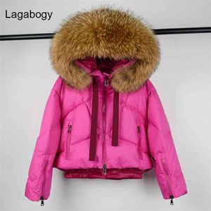 LAGABOGY最高品質冬のコート女性大アライグマの毛皮のフード付き90％ホワイトアヒルダウン厚いパーカー女性スノーファッグ210913