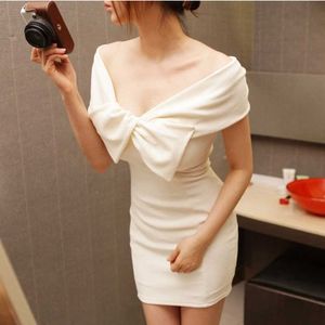 Womengaga Summer Top White Sexy Women's Mini Party Bodycon Red Dress Slash Neck Bow Dresses Vintage Robe Femme A1MF 210603