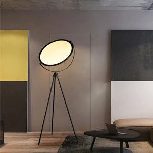 Golvlampor Superloon LED-lampa italiensk designer kreativ enkel svart / vit stativjusterbar studie nattstativ