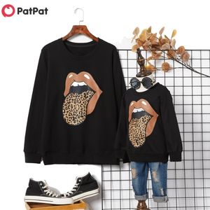 Spring and Autumn Leopard Print Tongue Pattern Black Cotton Sweatshirts for Mom Me 210528