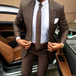 2021最新のコートパンツデザイン茶色の男性スーツスリムフィットエレガントなタキシードの結婚式のビジネスパーティードレス夏のジャケットとパンツx0909