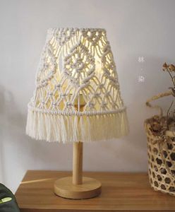 Lampa täcker nyanser Macrame Shade Boho dekorljus för tabell av E26 / E27 Bulb Adapter Modernt handgjord vävt lock