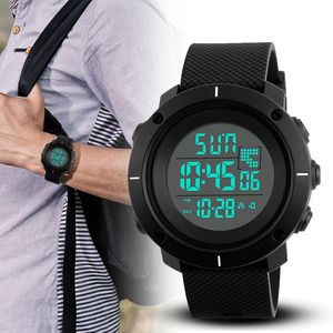 SKMEI Outdoor Sport Watch Uomo Cronografo multifunzione 5Bar Sveglia impermeabile Orologi digitali reloj hombre 2022