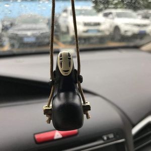 庭の装飾車のぶら下がっているミラーのアクセサリーの創造的な漫画の顔のない男のスイングの装飾的なプラスチックペンダントR