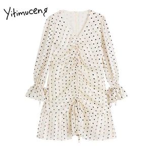 Yitimuceng Polka Dot Dresses Kvinnor Sommar Shirring Ruffles Zipper Mini Dress High Waist Flare Ärm Mode Sundress 210601