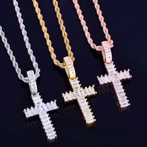 Mini Cross Wisiorek Naszyjnik z łańcuchem linowym Gold Silver A +++ Cubic Cyrkon Męskie Kobiety Hip Hop Rock Jewelry