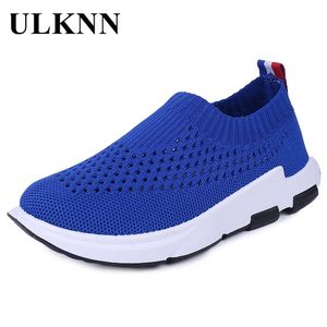 Ulknn Kids Buty Sportowe 2021 Nowe Dzieci Dzianiny Mesh Oddychające Buty do biegania Dziewczyny Sneakers Chłopcy Outdoors School Casual Sneakers 210308