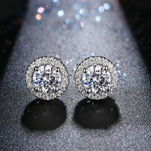 925 스털링 실버 스터드 이어링 클래식 후광 라운드 브릴리언트 컷 0.5ct 1ct Moissanite Diamond for Women