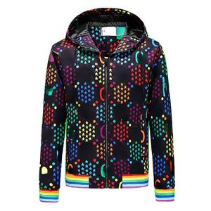 Casaco Mens Capuz Outono e Inverno Estilo Para Homens Mulheres Windbreaker Casaco de Manga Longo Casacos Designer com Zíperes Letras Impresso Outwears Down Casacos