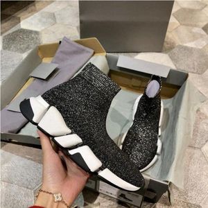 Skarpetki buty buty Sneakers prędkość 1.0 2.0 dla mężczyzn kobiety Wysokie potrójne czarnoczerwono -białe beżowe różowe różowe clearsole męscy moda sportowa sportowa tenis trenerzy