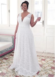 Abiti da sposa semplici in pizzo pieno Vita alta A-line V-Back Plus Size Abiti da sposa Estate senza maniche Boho Beach Abito da sposa Avorio Custom Made