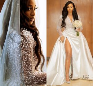 2022 Brautkleid Plus Size Saudi Arabisch Dubai Glitzernde luxuriöse Hochzeit Brautkleider Perlen Sheer V-Ausschnitt Neue Robe de Mariage