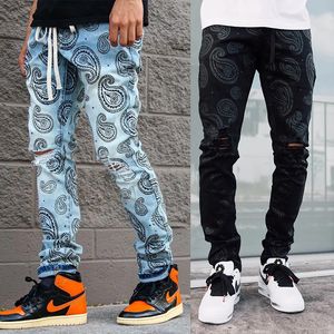 Tryckt rock jeans nya stil denim män byxor svart blå hål raka ben byxor