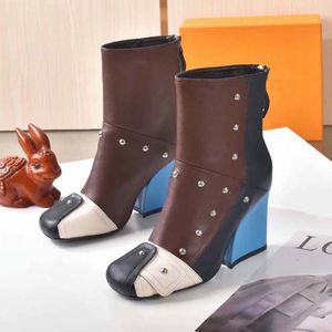 Moda-Hot Sale-New Luxury Womens Designer botas Ankle boot Martin inverno quente marca estilo botas de couro 231115