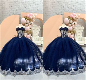 2021 Navy Blue Princess Strapless Quinceanera Klänningar Pärlor Lace Korsett Tillbaka Pläterad Graduation Klänning För Högskola Kvinnor Söt 16 Klänning