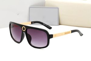 2021 occhiali da sole da donna e da uomo moda Square Summer Style Full Frame Protezione UV di alta qualità mista 2617