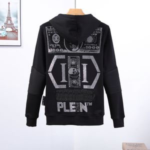 PLEIN BEAR Brand Varm Tjock Sweatshirt Hip-Hop Lös Karakteristisk Personlighet Skull Pullover Strass Lyxig Luvtröja herr 81443