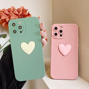 3D Romance Love Heart Phone Fodral för iPhone 13 11 12 Pro Max X XR XS 7 8 Plus Matte Plain Ins Style Back Cover Case
