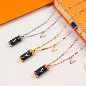 Leather Perfume Bottle Pendant Necklaces With Box Letter Trendy Creative Personality Jewelry Seiko Gift For Girl Necklace