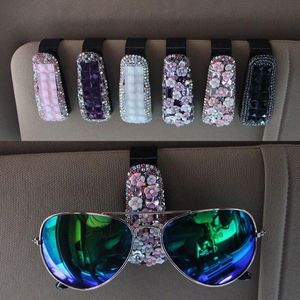 Andra interiörstillbehör Portabla bilglasögonfodral Crystal Rhinestone Sun Visor Solglasögon Mappbiljettkvitton Kortklipp Auto