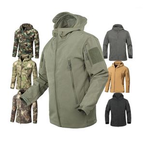 Giacche da esterno Felpe con cappuccio Fan dell'esercito da uomo Giacca tattica Camouflage Softshell impermeabile Felpa con cappuccio Escursionismo Cappotto da campeggio Cargoes1