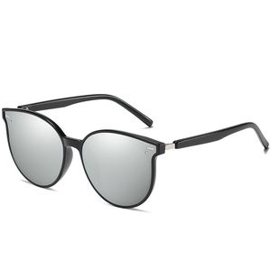 Solglasögon Den fashionabla rundan Han Edition Män och kvinnor med solglasögon polariserad UV400 TR335
